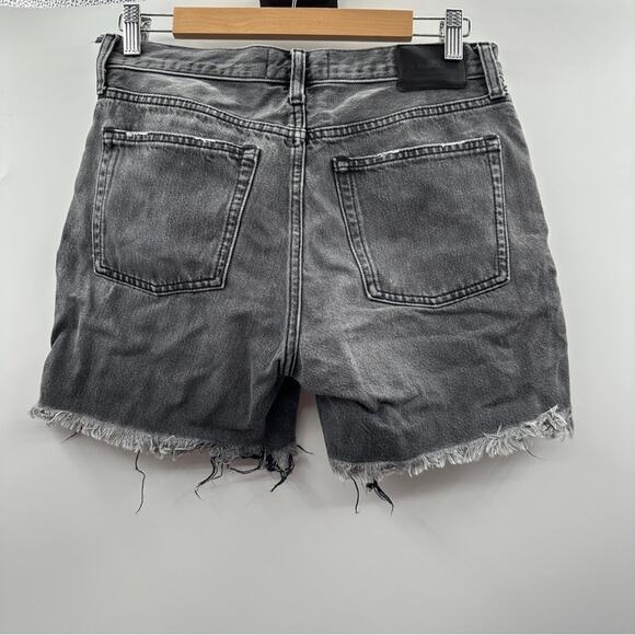 Everlane Gray Charcoal Wash Raw Hem Mid Rise Denim Jean Shorts Size 27 - Picture 2 of 9